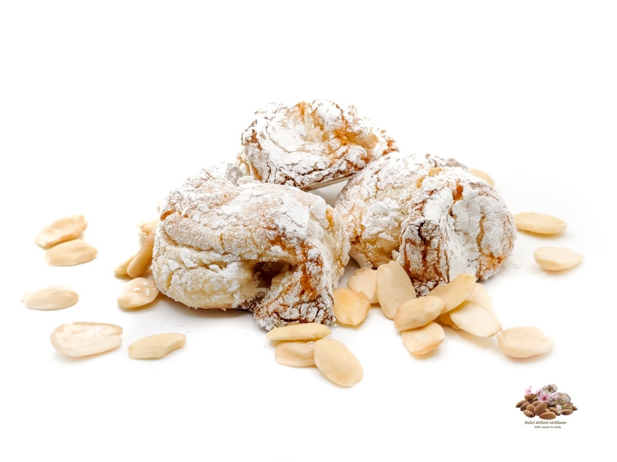 Pistachio and almond biscuit